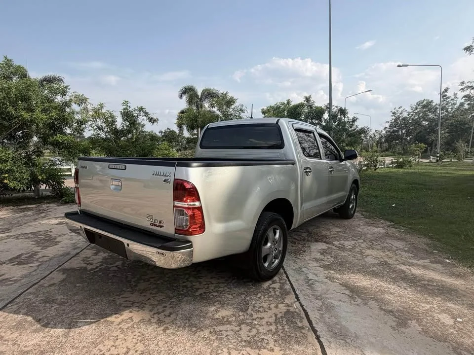 2014 Toyota Hilux VII 3