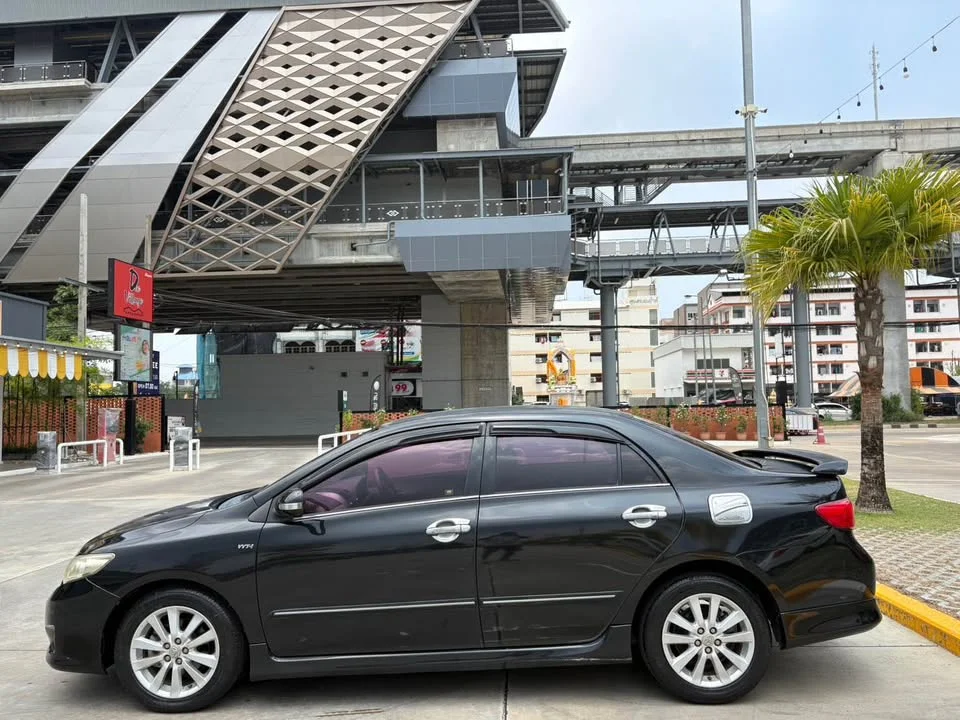2009 Toyota Corolla Altis X (E140) 3