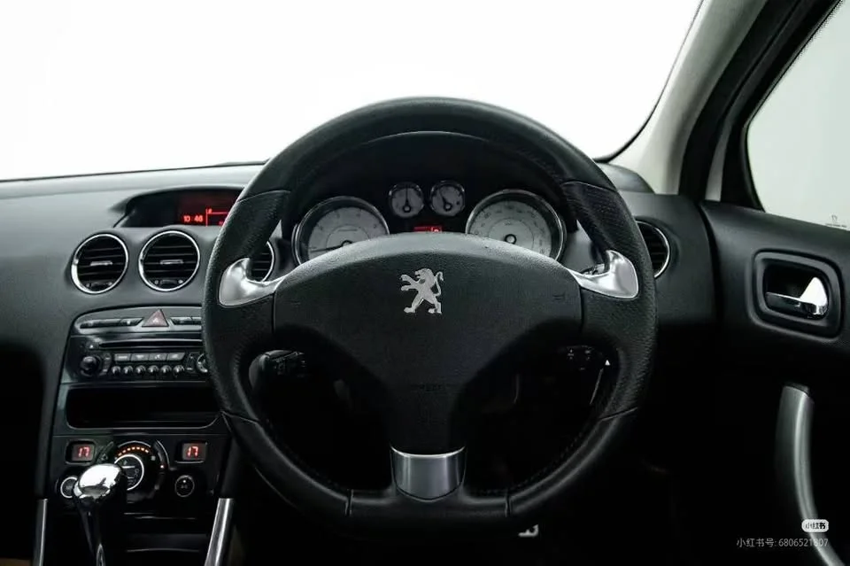 2023 Peugeot 408 I 2