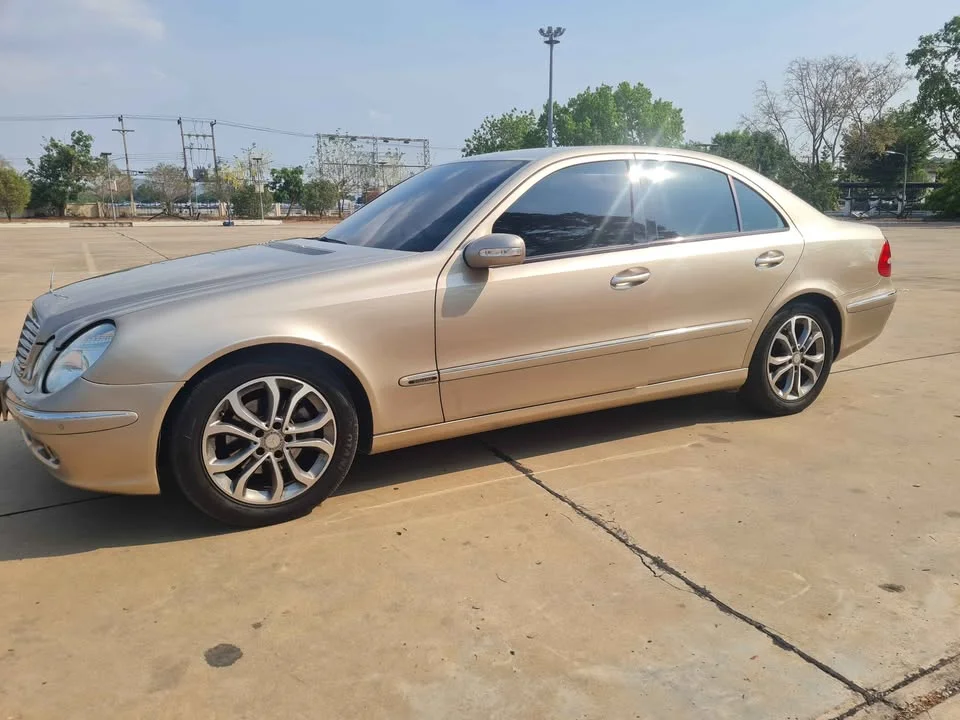 2004 Benz E-Class W211 2