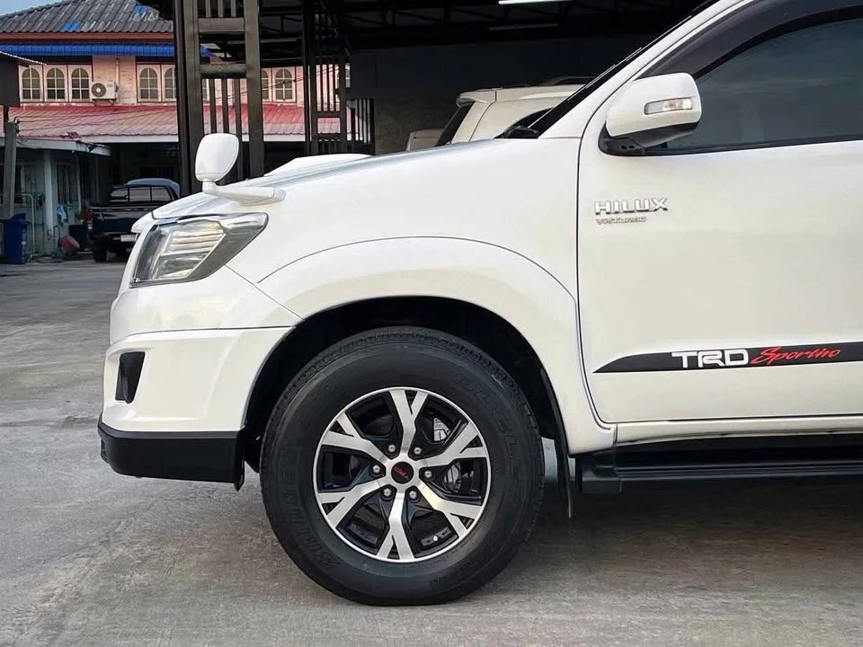 2014 Toyota Hilux VII 2