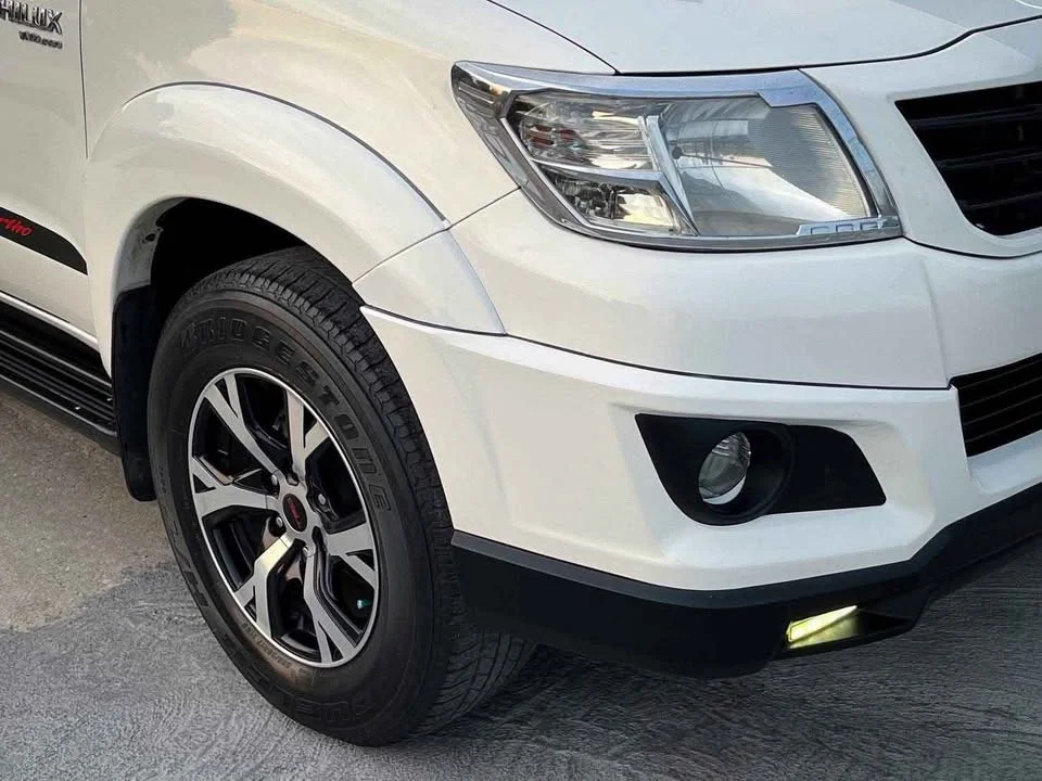 2014 Toyota Hilux VII 3
