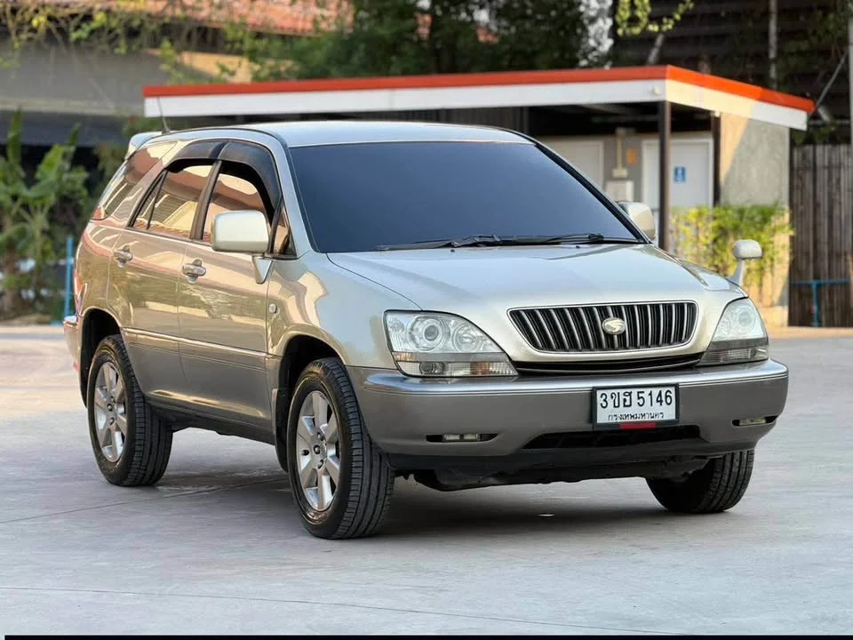 2007 Toyota Harrier I 3