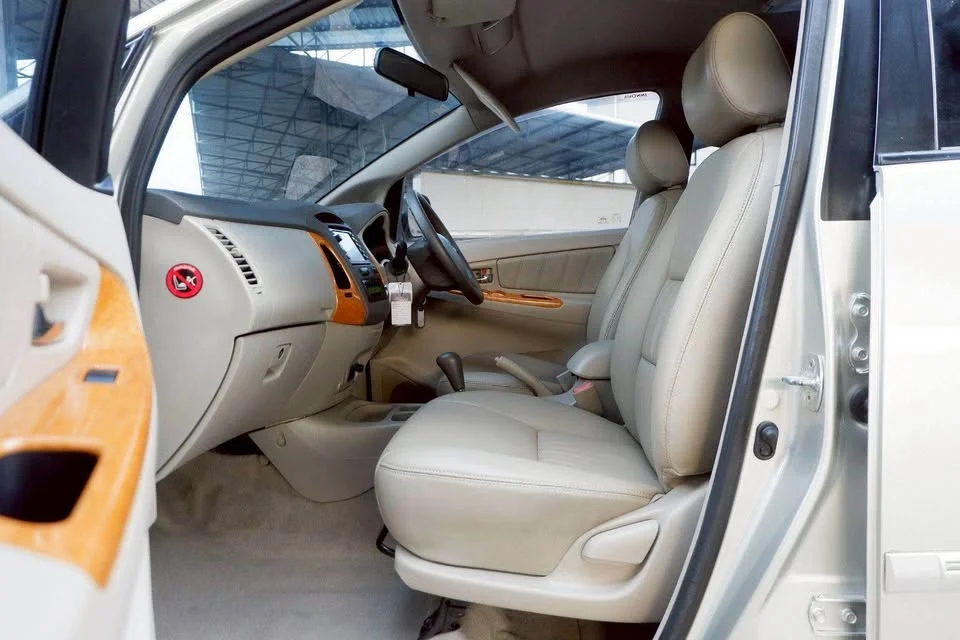 2009 Toyota Innova I 3