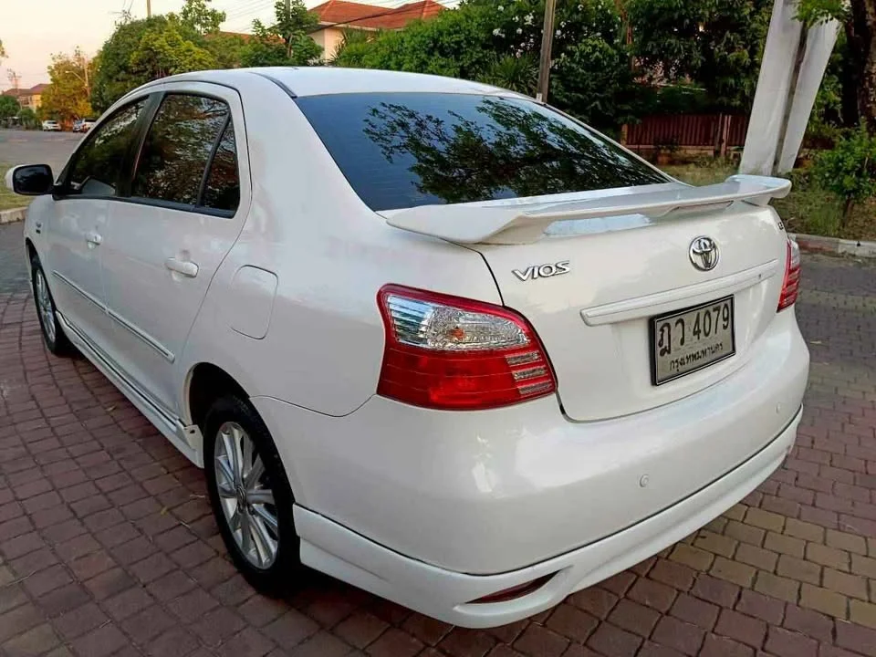 2010 Toyota Vios II 2