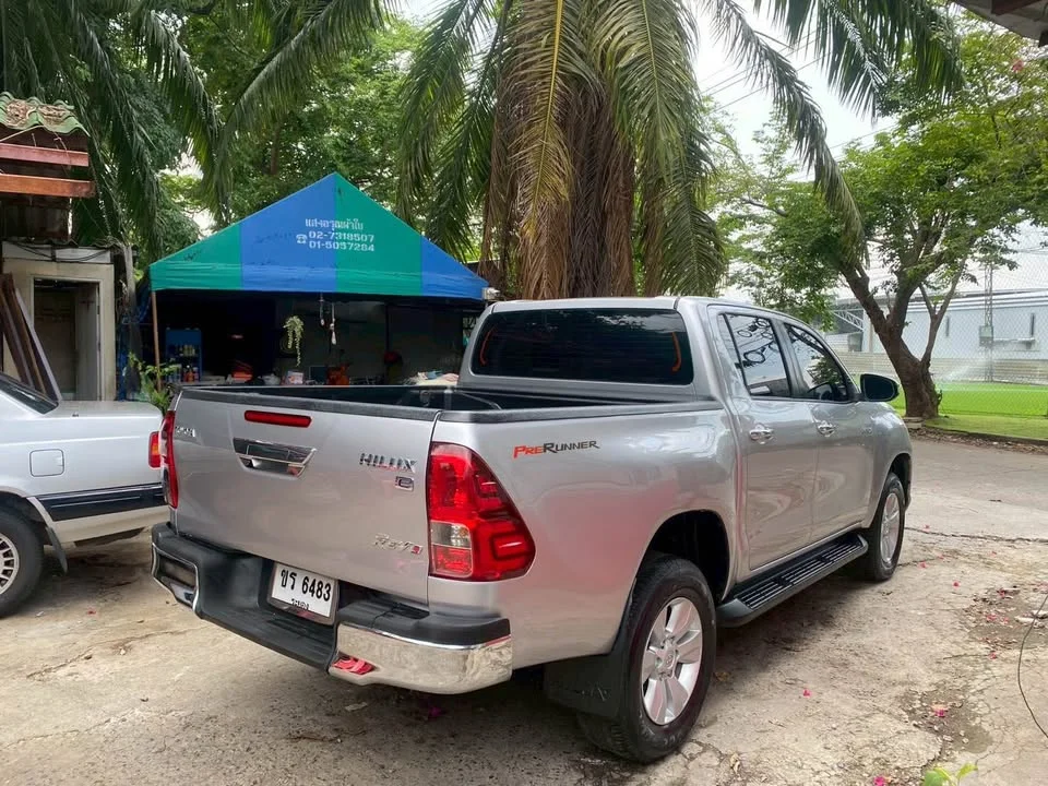 2016 Toyota Hilux VIII 3