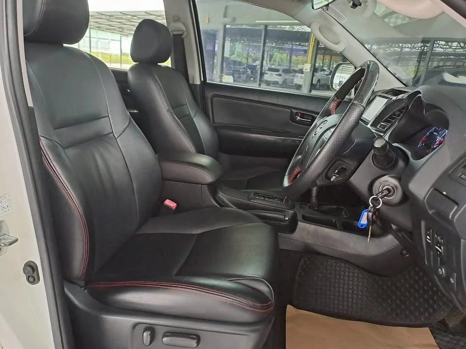 2013 Toyota Fortuner I 2