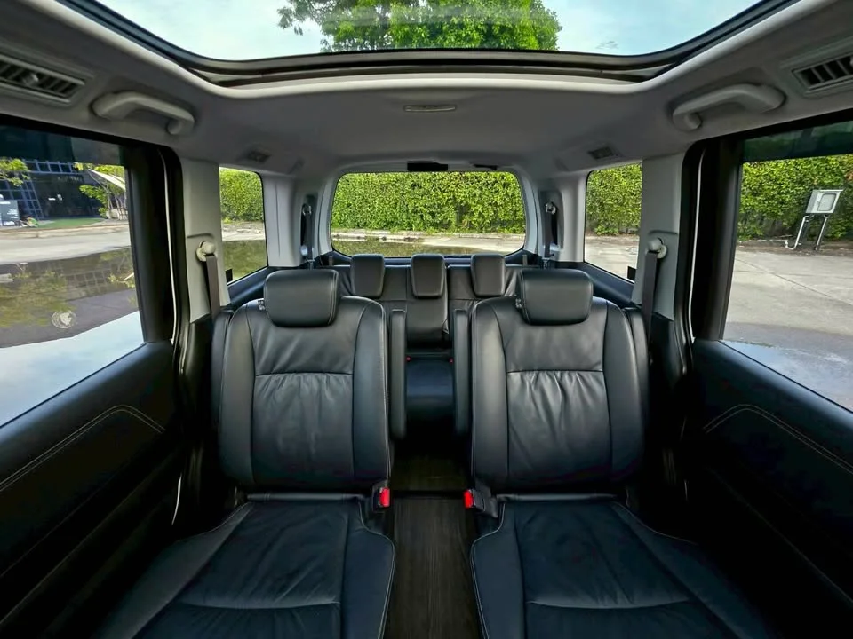 2014 Honda Stepwgn IV 3