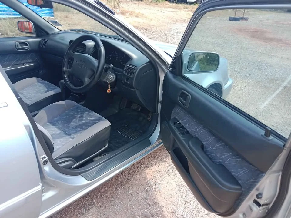 2000 Toyota Corolla Altis VIII (E110) 3