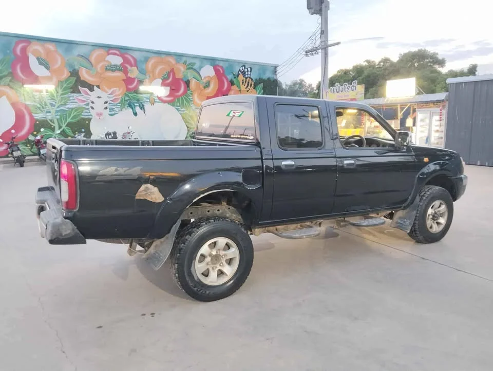 2002 Nissan Frontier I 2