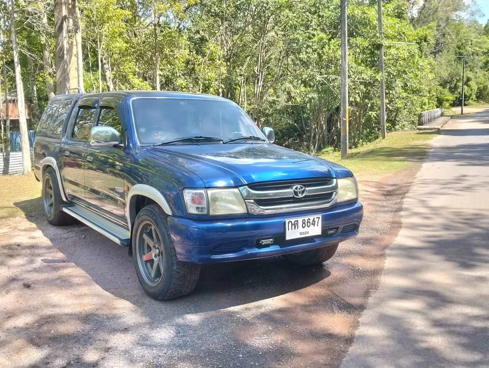 2002 Toyota Hilux Tiger VI 2