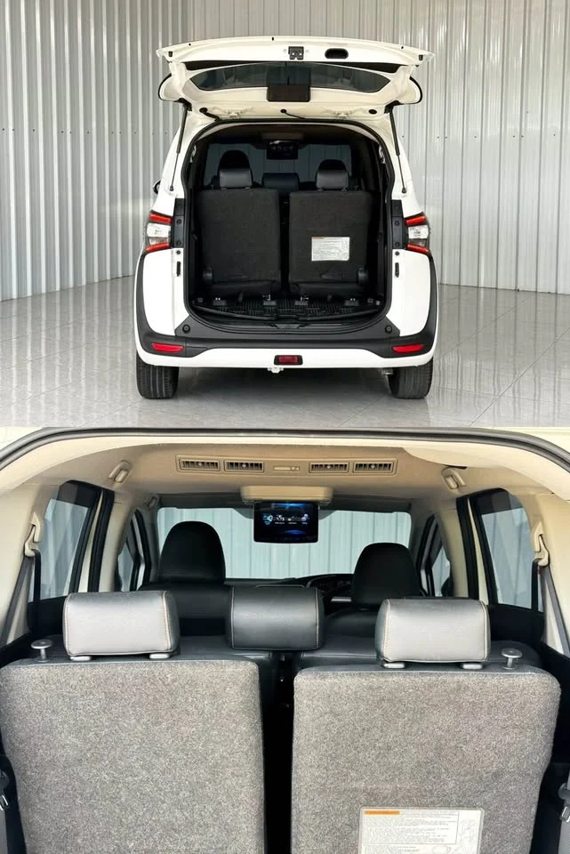 2019 Toyota Sienta II 3
