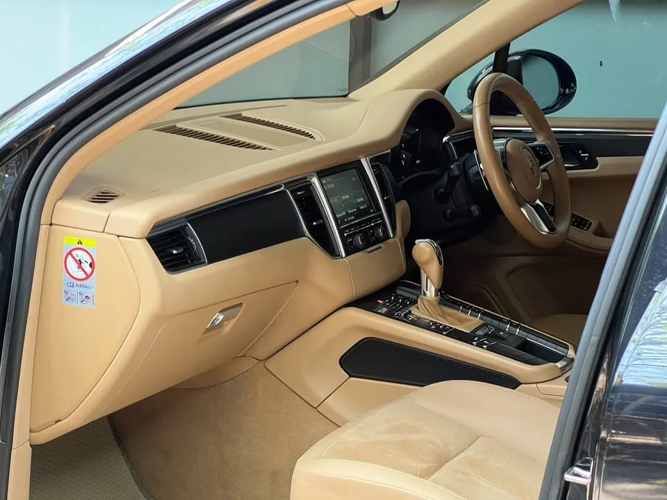 2014 Porsche Macan I 2