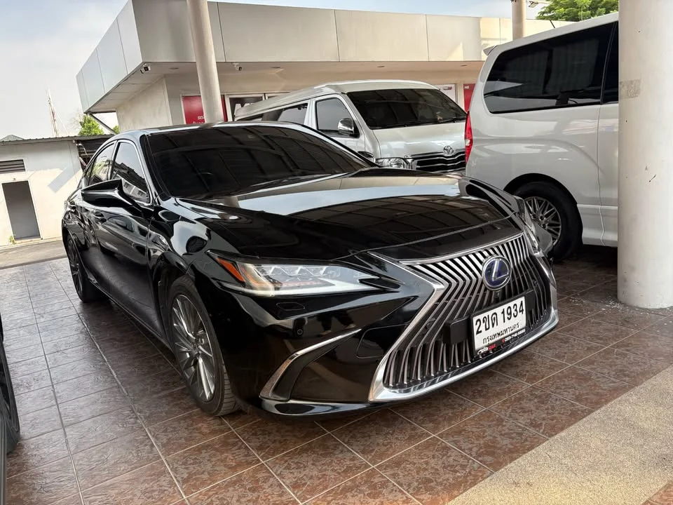 2021 Lexus ES VII 3