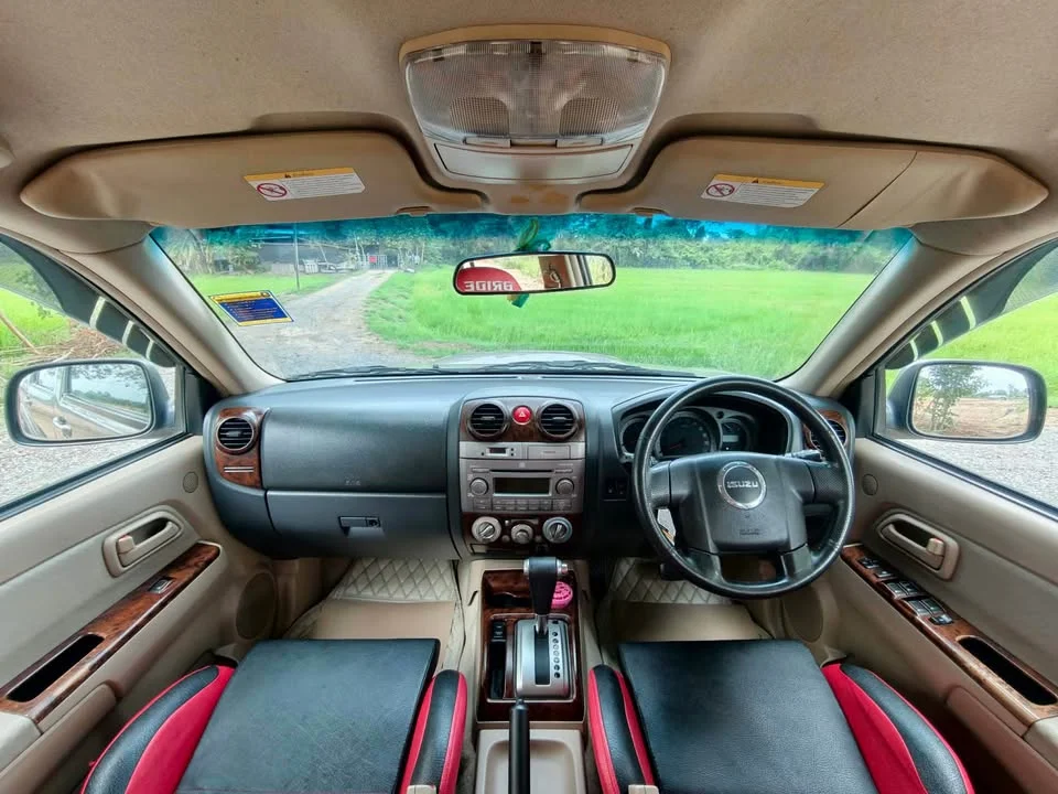 2007 Isuzu MU-7 2