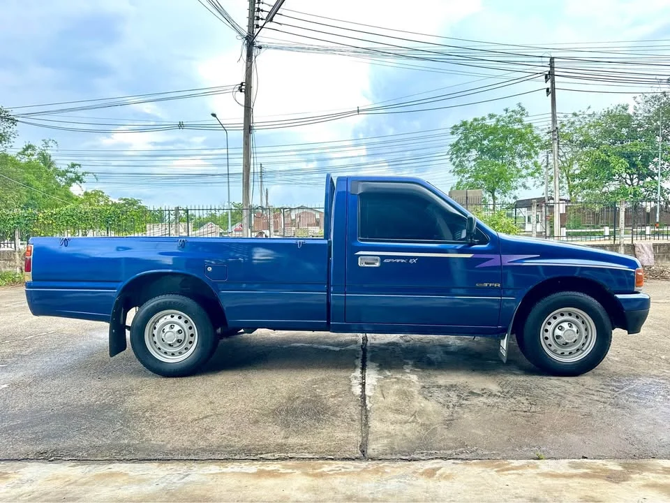 1994 Isuzu TFR III 3