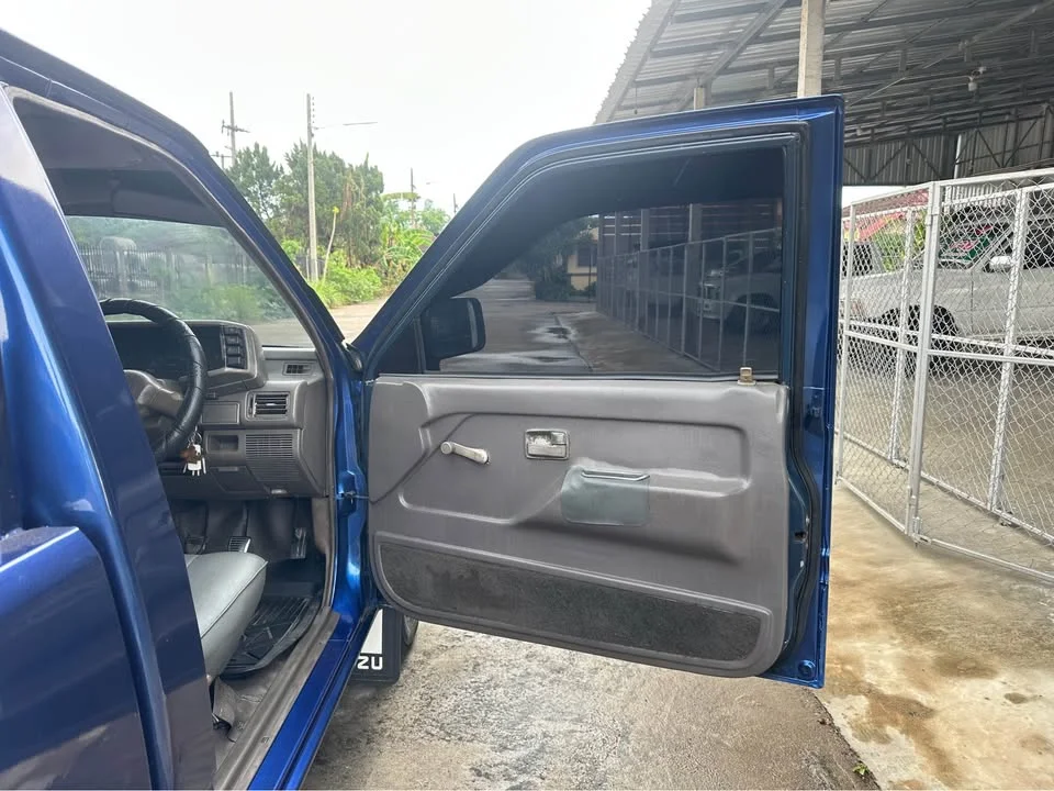 1994 Isuzu TFR III 2
