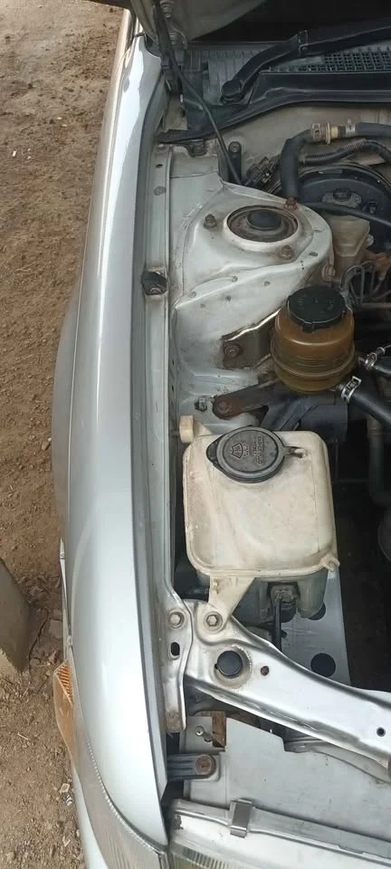 Toyota Corolla Altis VII (E100) 3