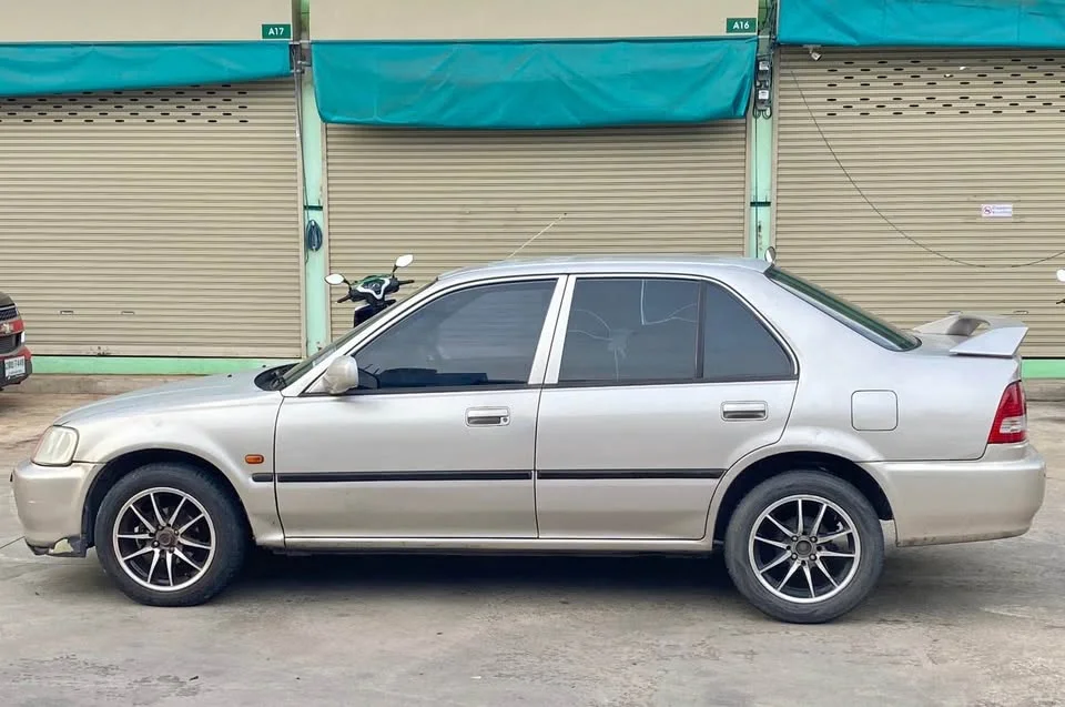 2000 Honda City III 2