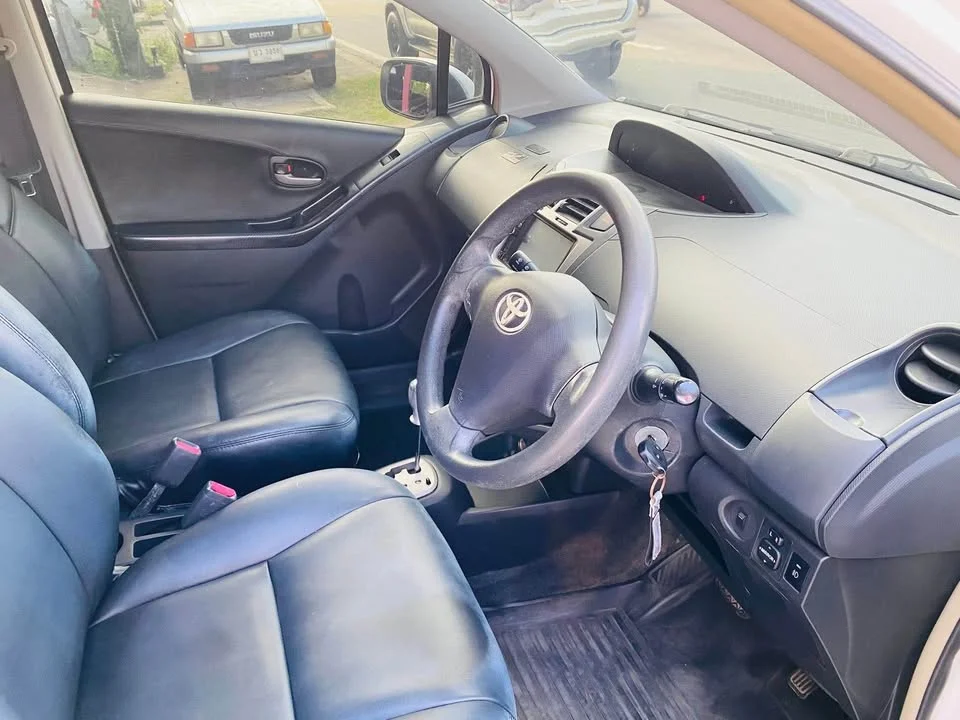 2009 Toyota Yaris II 3