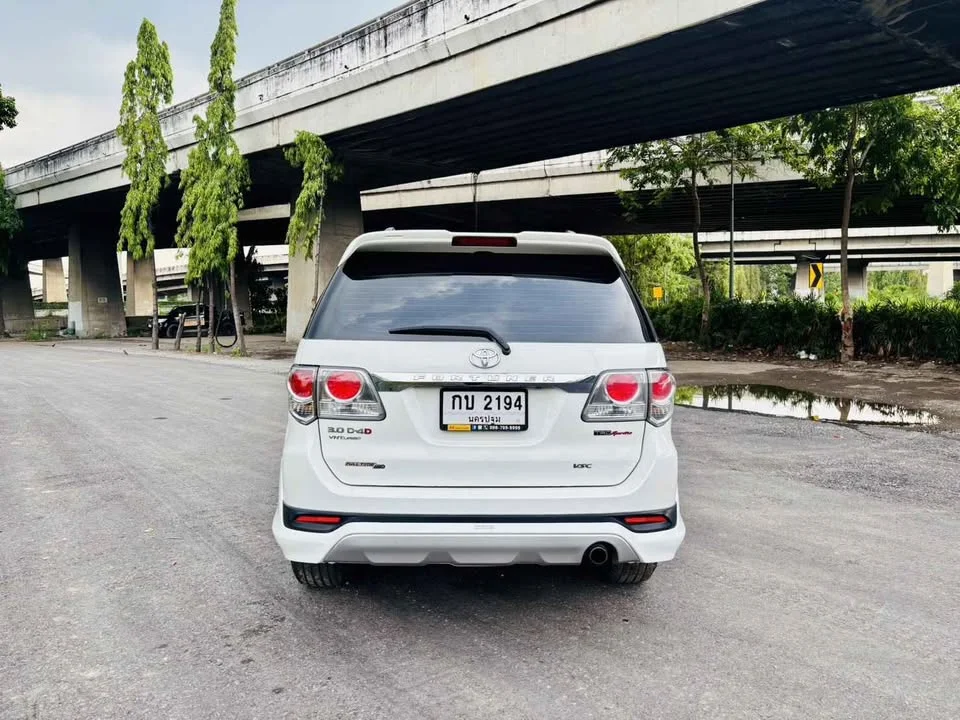 2014 Toyota Fortuner I 2