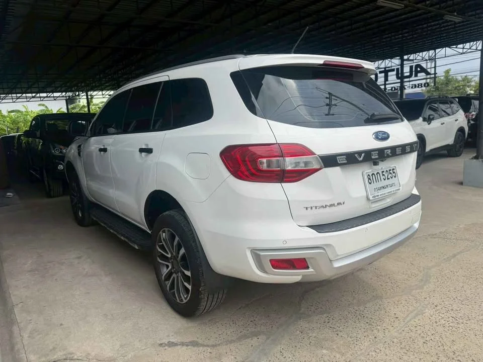 2018 Ford Everest II 2