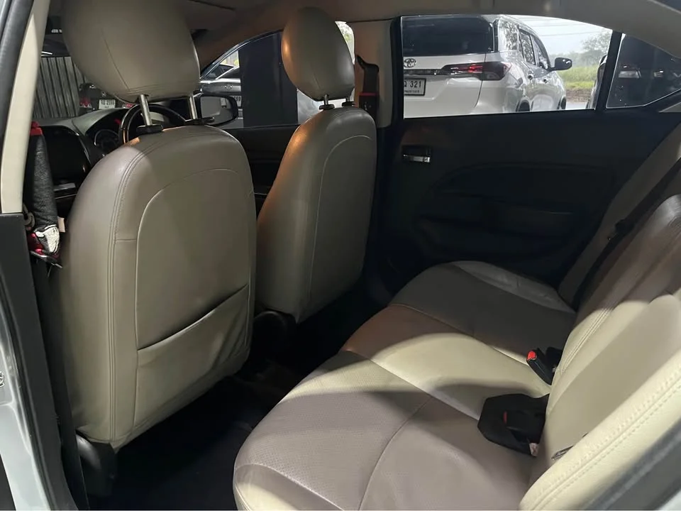 2014 Mitsubishi Attrage VI 2