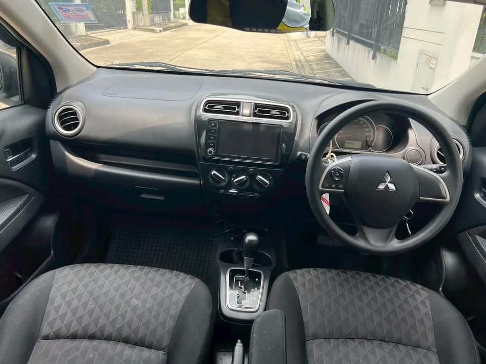 2020 Mitsubishi Mirage VI 3