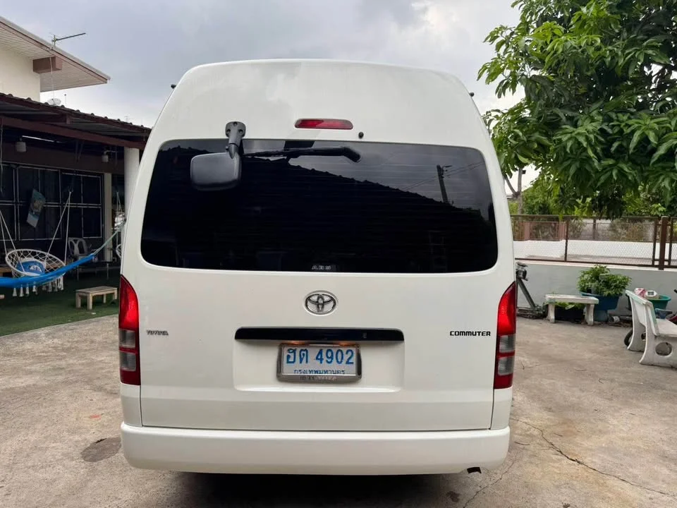 2009 Toyota Commuter V (H200) 2