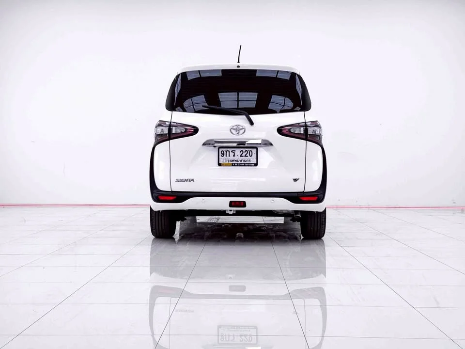 2020 Toyota Sienta II 3