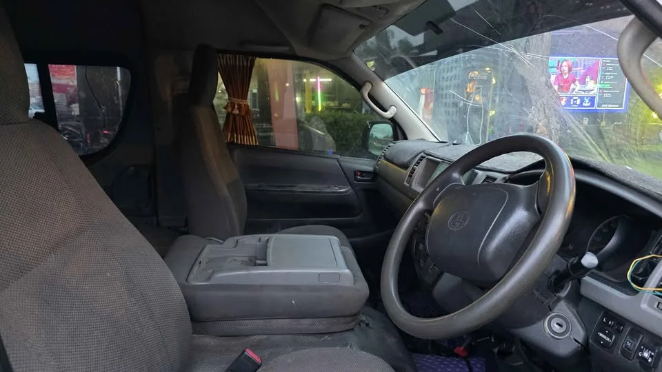 2009 Toyota Commuter V (H200) 3