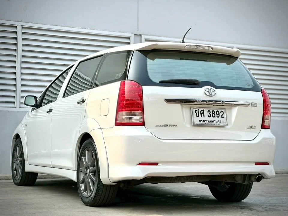 2008 Toyota Wish I 3