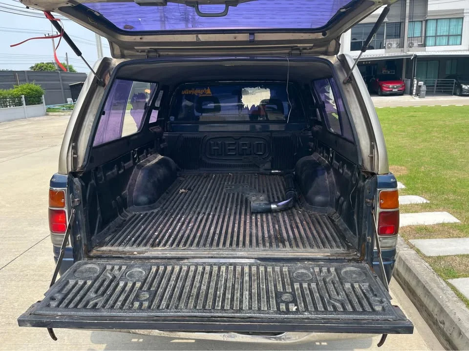 1993 Isuzu TFR III 3
