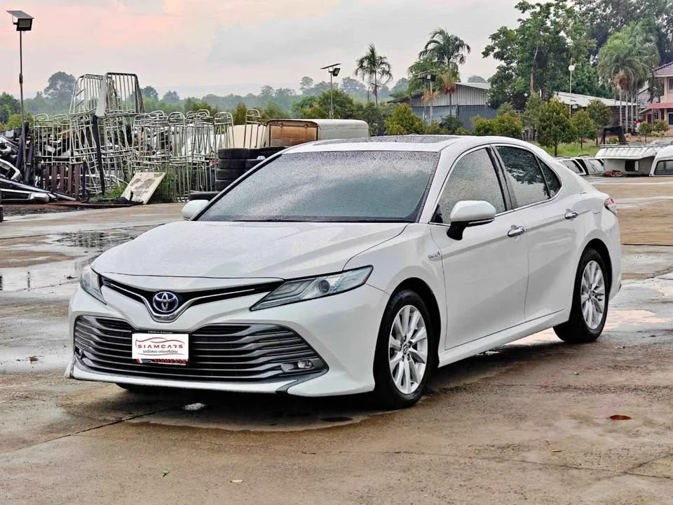 2021 Toyota Camry VIII (XV70) 3
