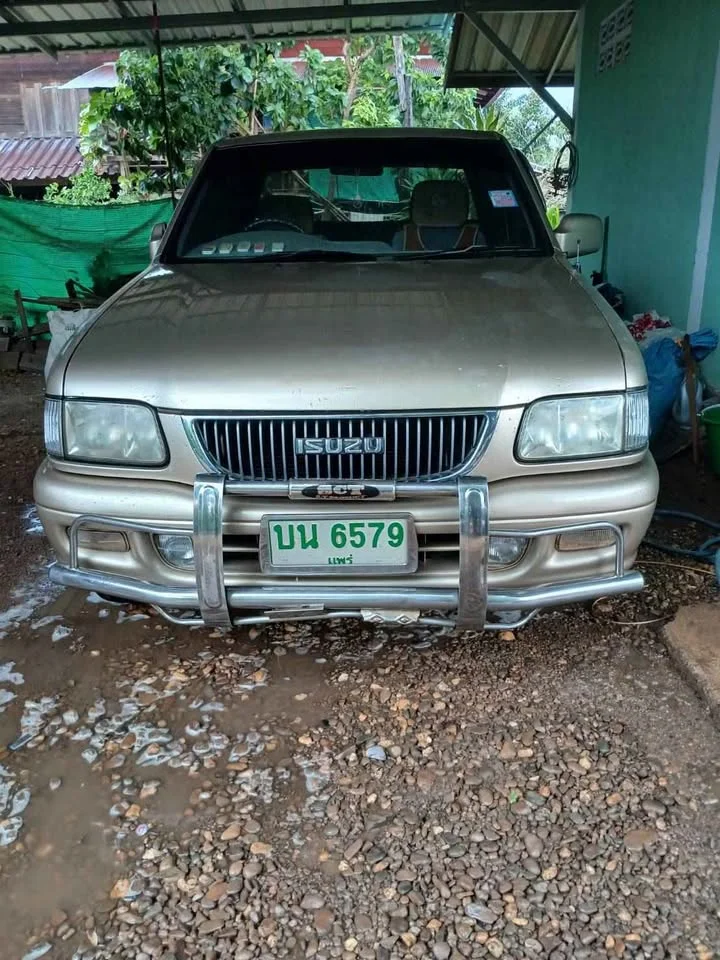 2001 Isuzu Faster Dragon Eyes III 2