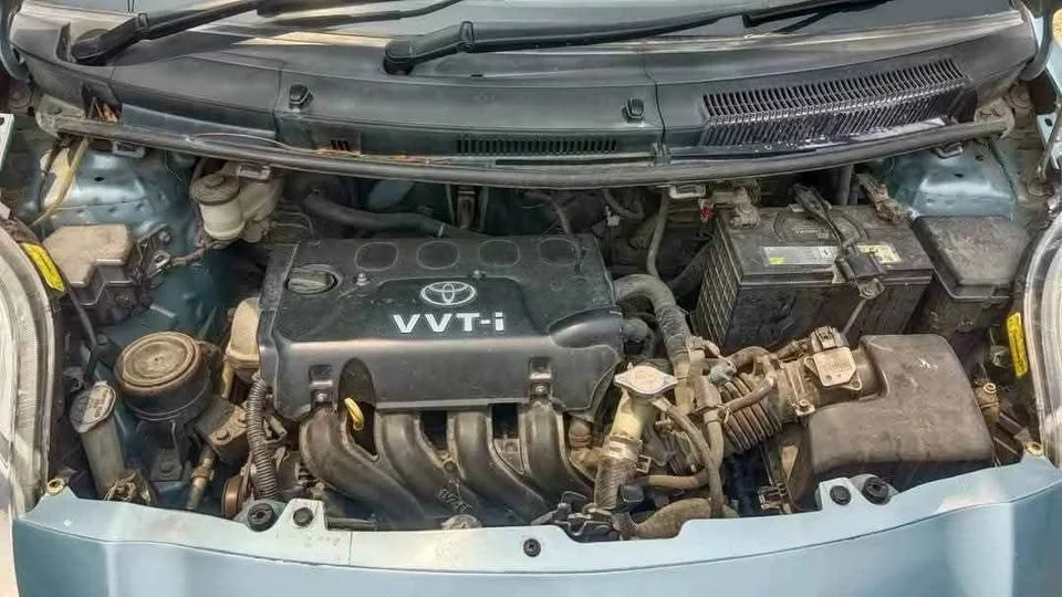 2008 Toyota Yaris II 2