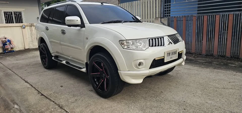2009 Mitsubishi Pajero Sport II 3