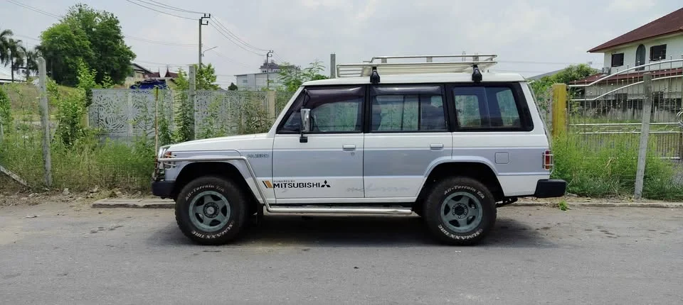 1991 Mitsubishi Pajero I 2