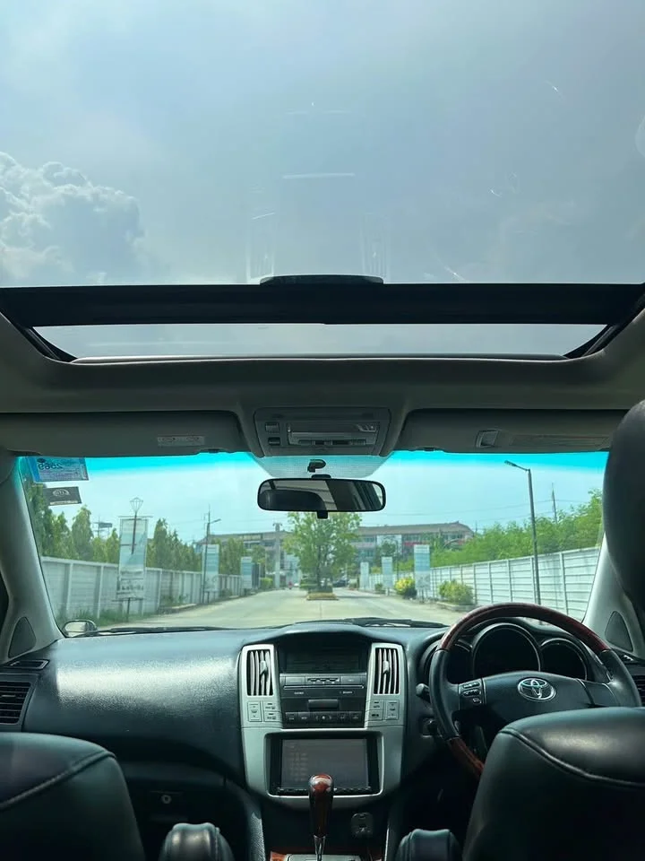 2007 Toyota Harrier II 2