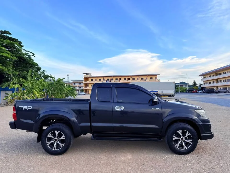 2013 Toyota Hilux VII 2