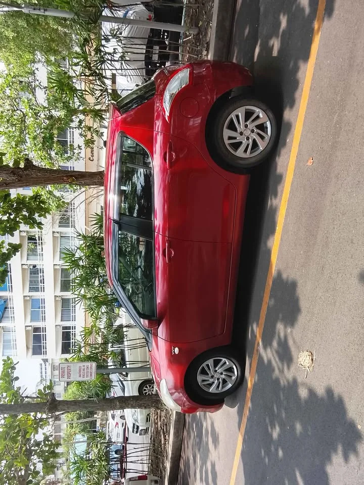 2013 Suzuki Swift II 3
