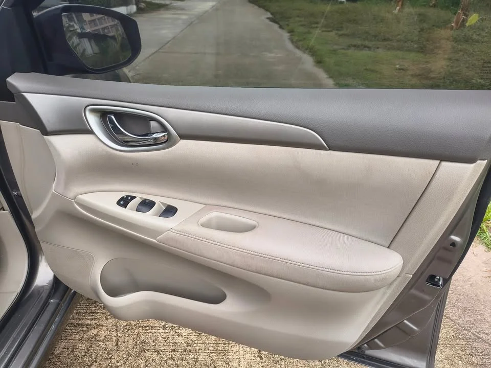 2012 Nissan Sylphy III (B17) 3