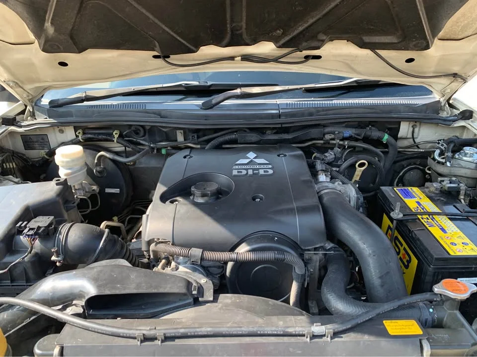 2010 Mitsubishi Pajero Sport II 3