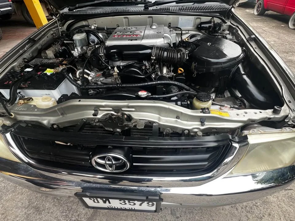 2003 Toyota Hilux Tiger VI 3