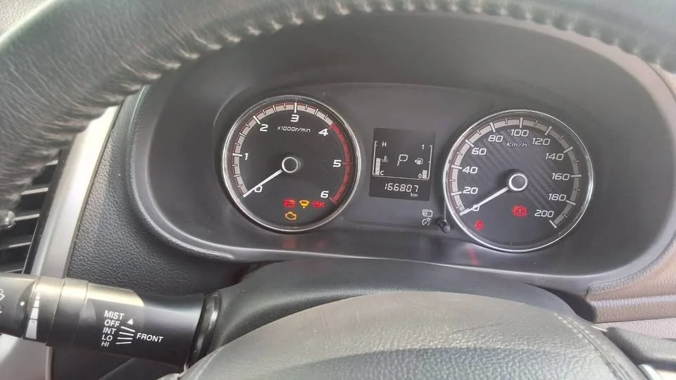 2017 Mitsubishi Triton V 2