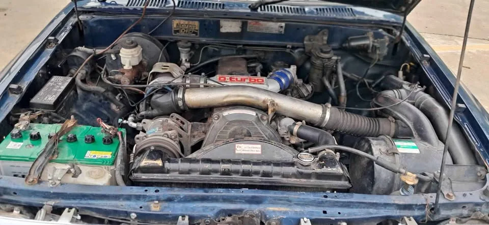 1986 Toyota Hilux Mighty-X V 2