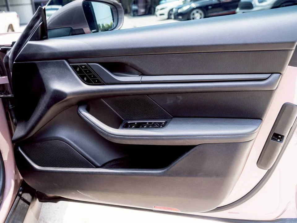 2021 Porsche Taycan 9J1 2