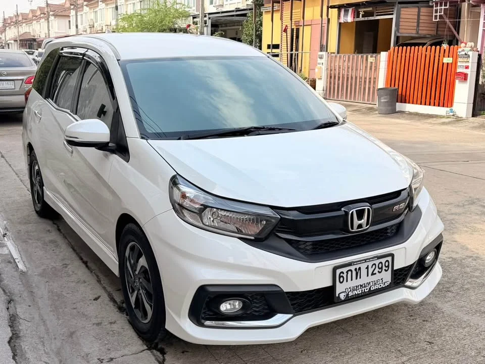 2017 Honda Mobilio II 3