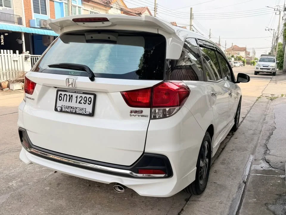 2017 Honda Mobilio II 2