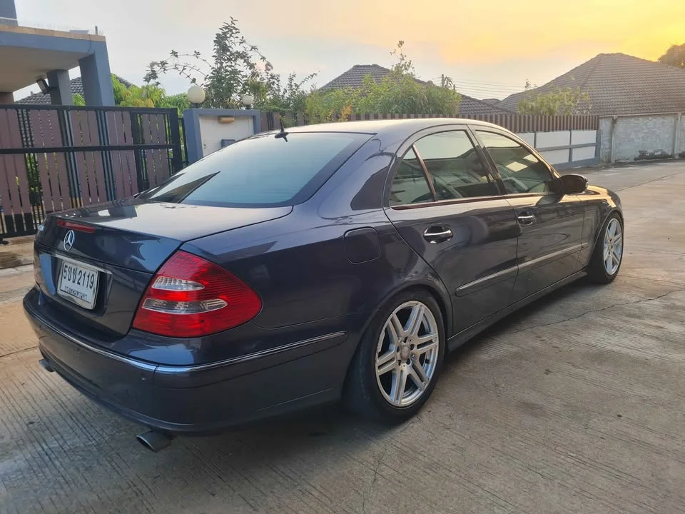 2004 Benz E-Class W211 2